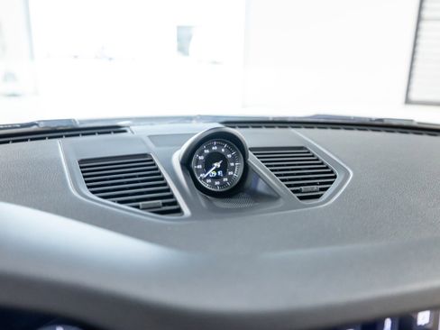 Used 2022 Porsche 911 Carrera image 41