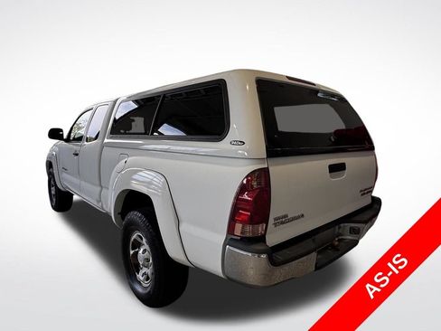 Used 2005 Toyota Tacoma PreRunner RWD image 4