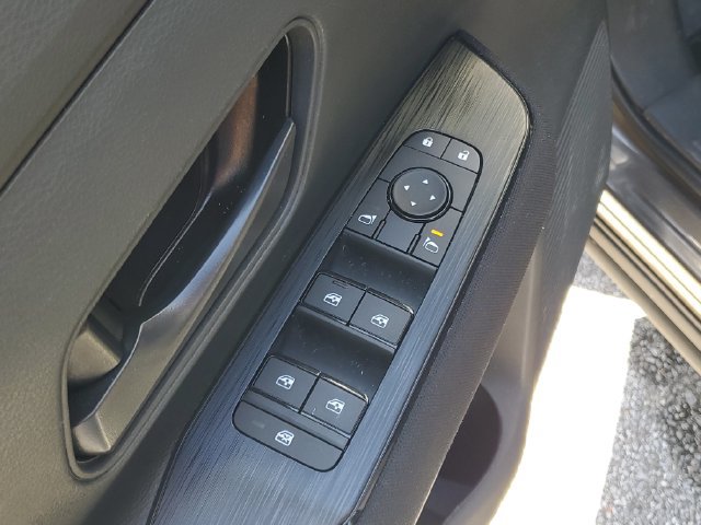 Certified 2025 Nissan Kicks S FWD image 26