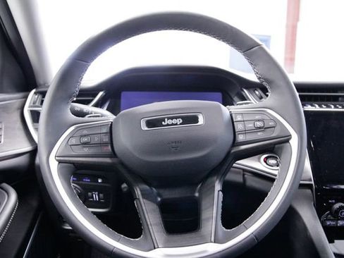 Used 2024 Jeep Grand Cherokee Limited 4xe image 15