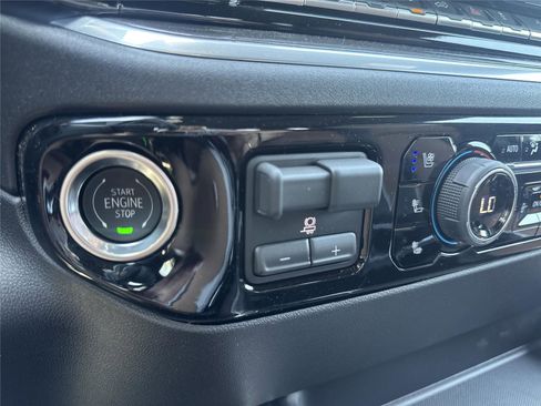 New 2026 Chevrolet Silverado 2500 High Country w/ High Country Premium Package AWD/4WD image 23