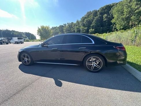 Used 2025 Mercedes-Benz E 450 4MATIC Sedan image 38