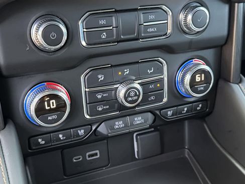 Used 2022 GMC Yukon XL AT4 w/ Max Trailering Package image 15