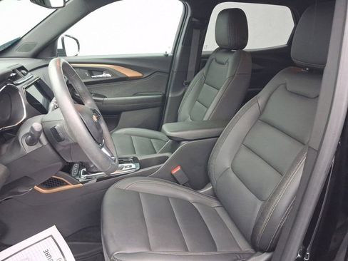Used 2023 Chevrolet TrailBlazer ACTIV w/ Convenience Package AWD/4WD image 5