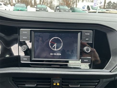 Used 2023 Volkswagen Jetta Sport image 20