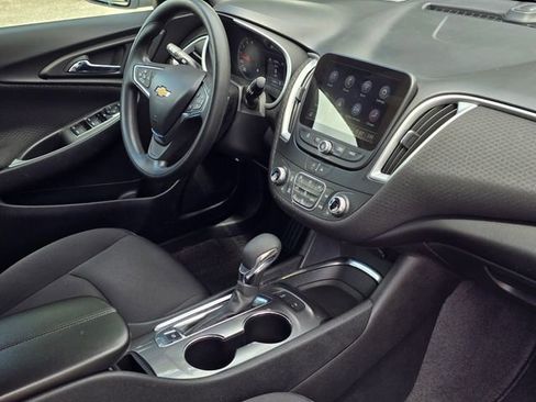 Used 2024 Chevrolet Malibu LT FWD image 10