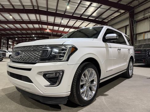 Used 2018 Ford Expedition Platinum RWD image 9