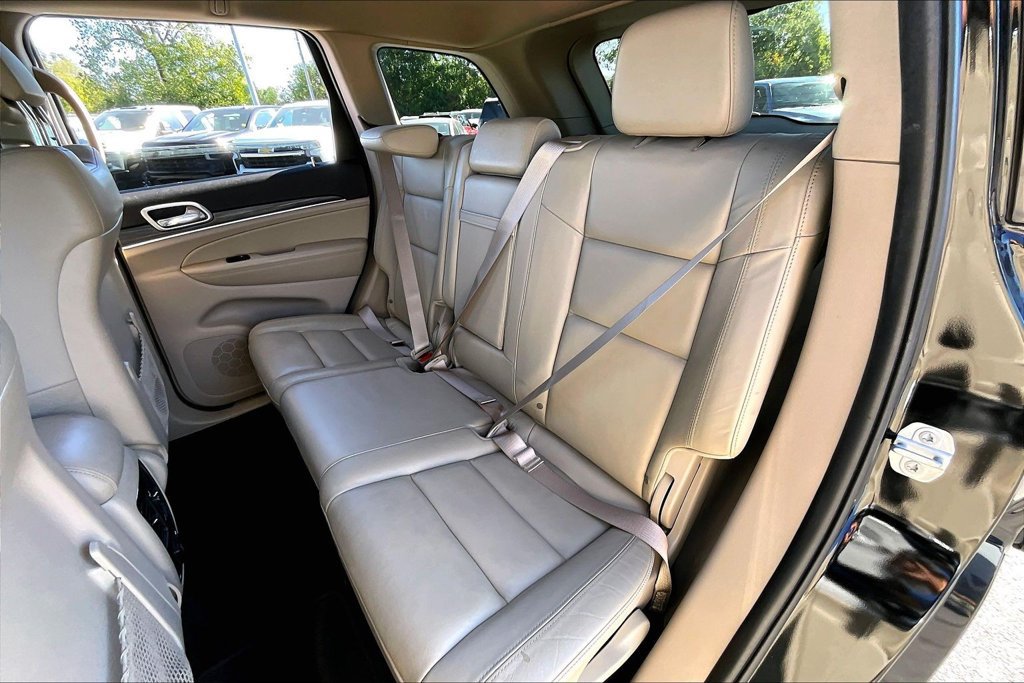 Used 2021 Jeep Grand Cherokee Limited AWD/4WD image 7