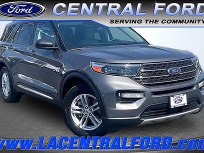 Certified 2023 Ford Explorer XLT w/ Equipment Group 202A