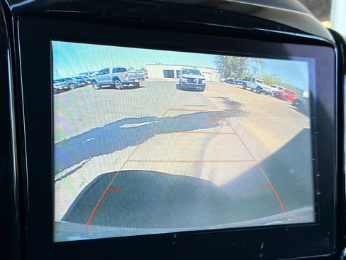 Used 2019 Chevrolet Traverse LT AWD/4WD image 19