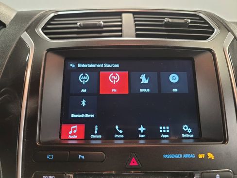 Used 2017 Ford Explorer Limited image 15