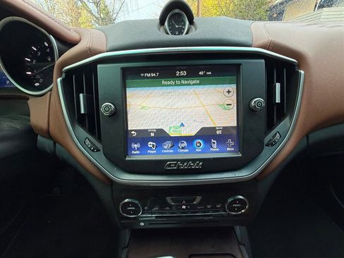 Used 2016 Maserati Ghibli S image 15