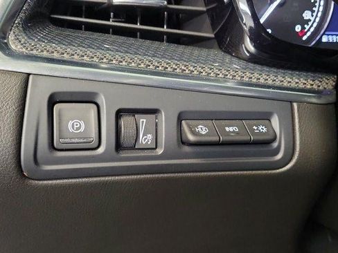 Certified 2023 Cadillac XT5 Sportv w/ Technology Package AWD/4WD image 16