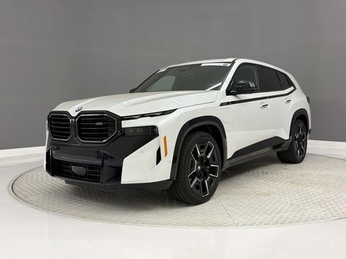 Certified 2023 BMW XM AWD/4WD image 35