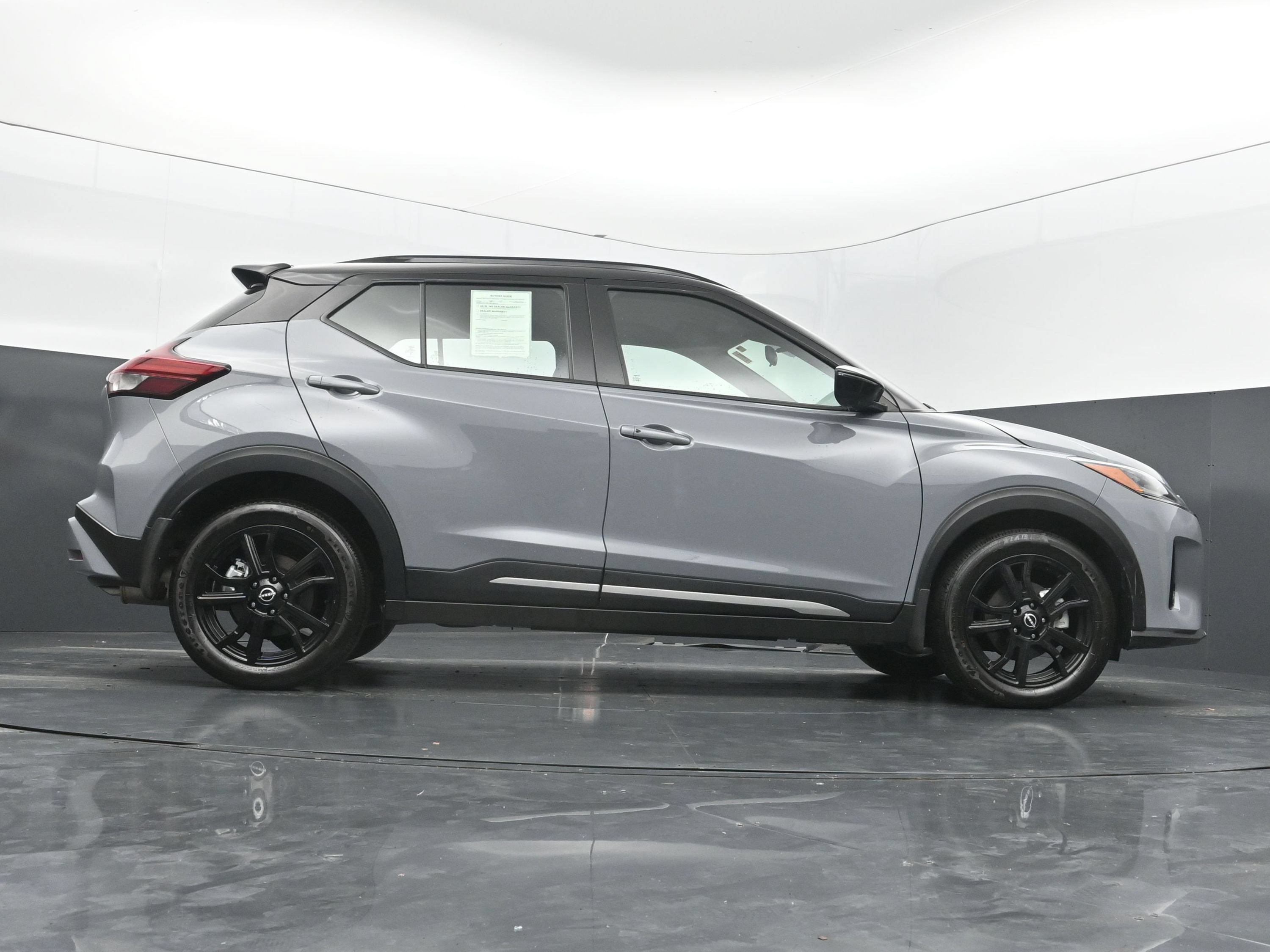 Used 2024 Nissan Kicks SR w/ SR Premium Package FWD image 40
