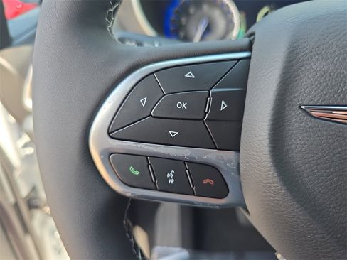 New 2026 Chrysler Voyager LX image 19