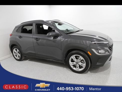 Used 2023 Hyundai Kona SEL image 1