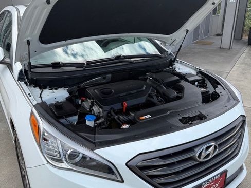Used 2016 Hyundai Sonata Sport w/ Option Group 1V FWD image 18