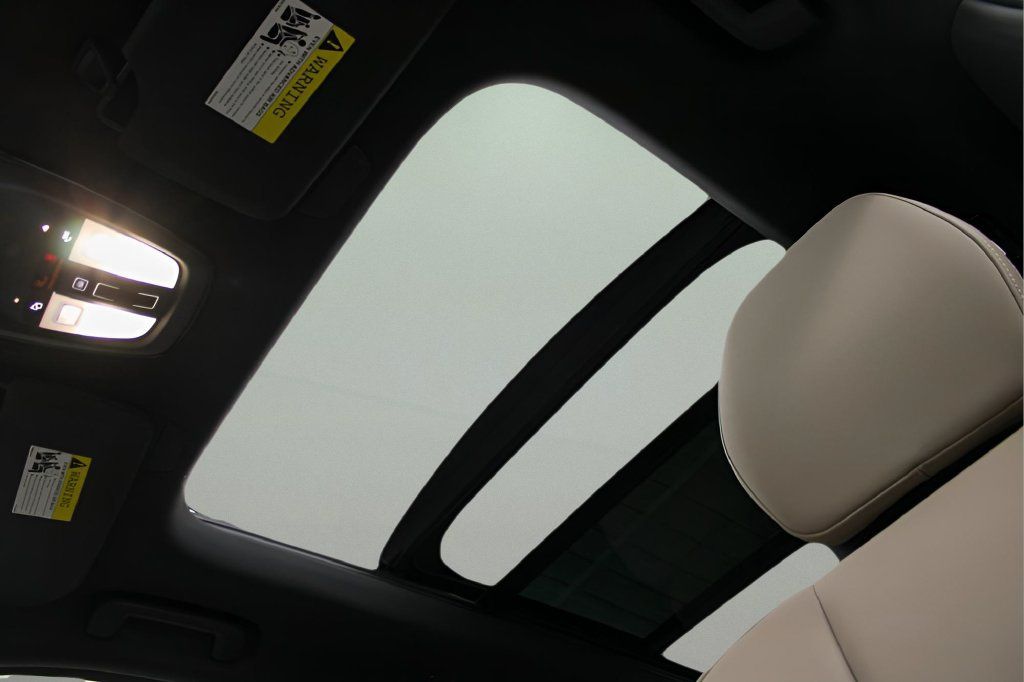 Certified 2026 Volvo XC90 B5 Plus w/ Protection Package Premier AWD/4WD image 19