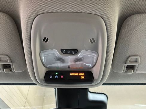 Used 2025 Buick Encore GX Preferred FWD image 15