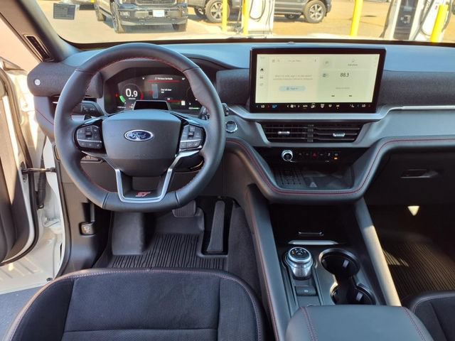 Used 2025 Ford Explorer ST AWD/4WD image 18