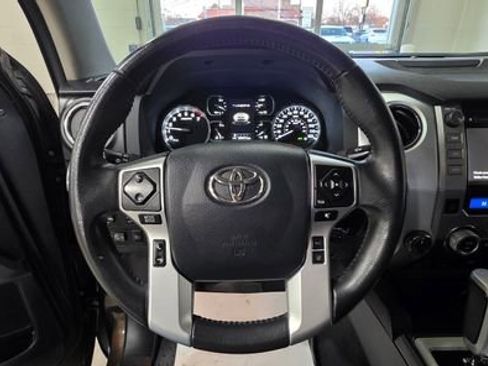Used 2018 Toyota Tundra Platinum image 17