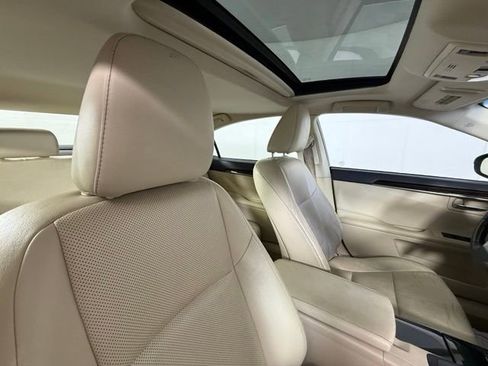 Used 2013 Lexus ES 350 w/ Luxury Pkg FWD image 29