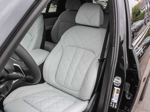 New 2027 BMW X7 xDrive40i w/ M Sport Package AWD/4WD image 35
