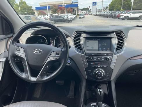 Used 2018 Hyundai Santa Fe Sport w/ 2.0T Ultimate Tech Package 05 AWD/4WD image 14