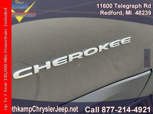 Certified 2022 Jeep Cherokee Limited image 6