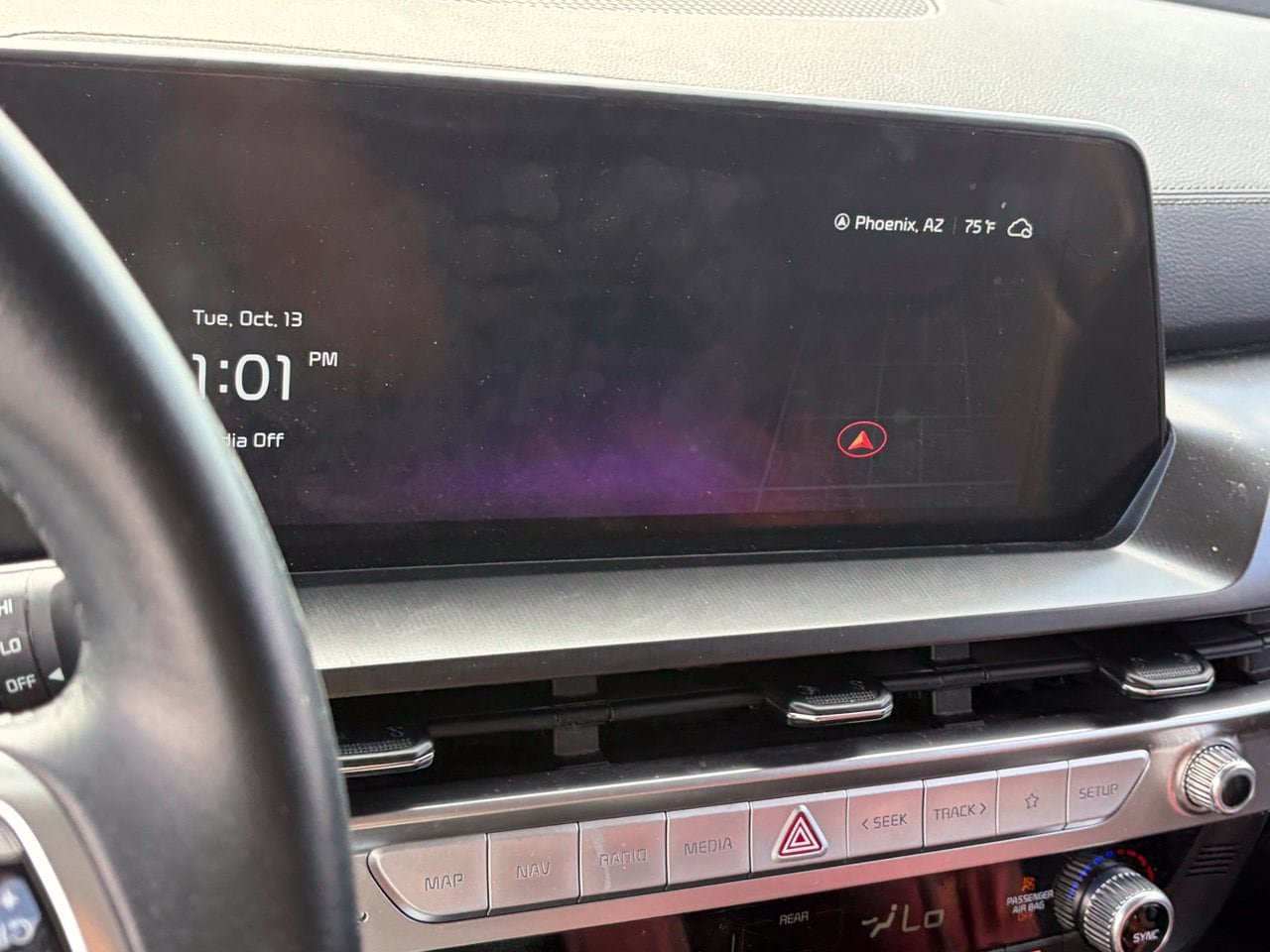 Used 2025 Kia Telluride LX FWD image 10