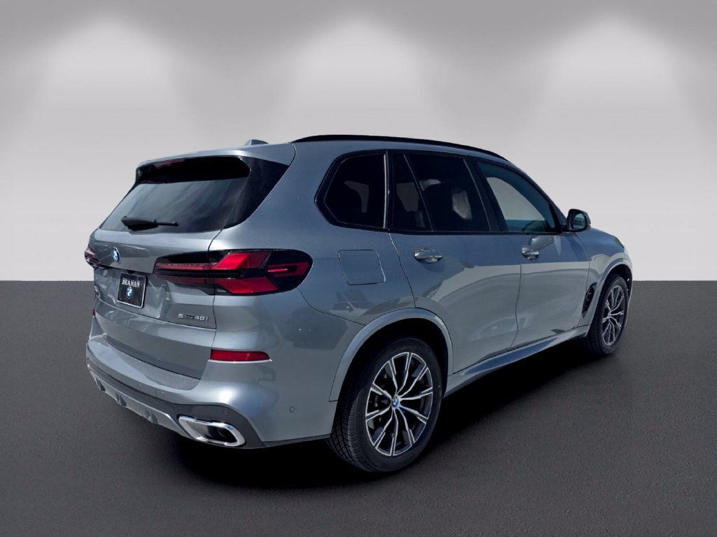 Certified 2025 BMW X5 sDrive40i w/ M Sport Package RWD image 4