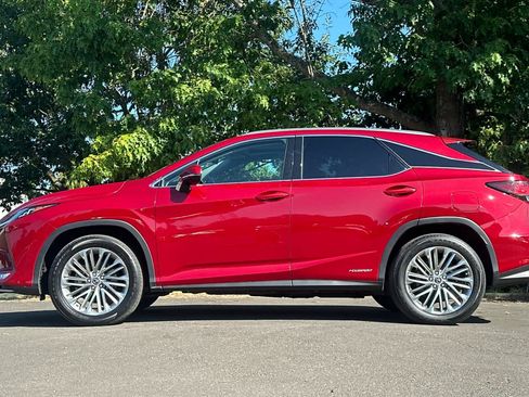 Used 2022 Lexus RX 450h AWD w/ Luxury Package image 5