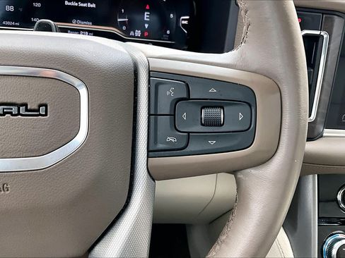 Used 2023 GMC Yukon Denali w/ Denali Reserve Package AWD/4WD image 23