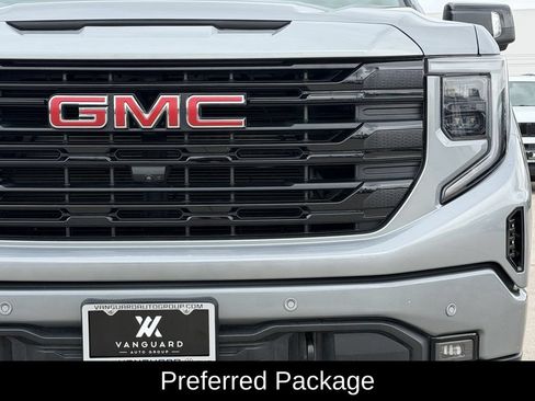 Used 2024 GMC Sierra 1500 Elevation w/ Elevation Premium Package AWD/4WD image 4