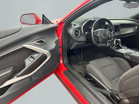 Used 2023 Chevrolet Camaro LT RWD image 9