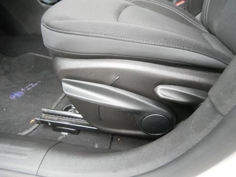 Used 2022 Jeep Renegade Altitude AWD/4WD image 15