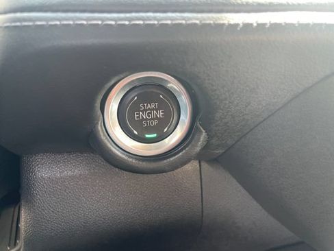 Used 2025 Chevrolet Tahoe LS AWD/4WD image 35