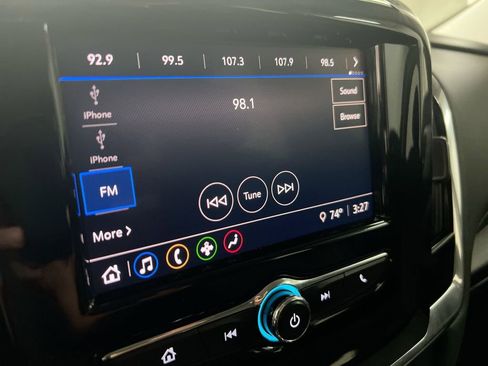 Used 2021 Chevrolet Traverse LS FWD image 14