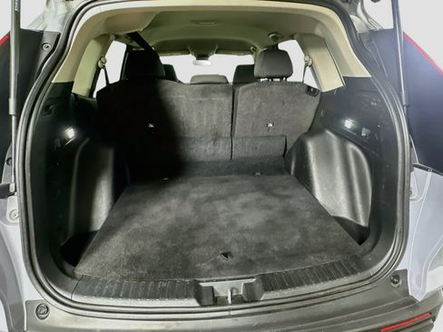 Used 2025 Honda CR-V LX image 27