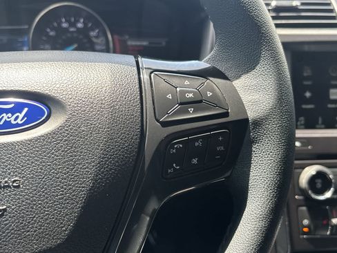 Used 2018 Ford Explorer XLT w/ Equipment Group 202A AWD/4WD image 15