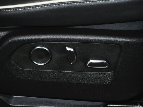 Used 2024 Cadillac Escalade Sport image 60