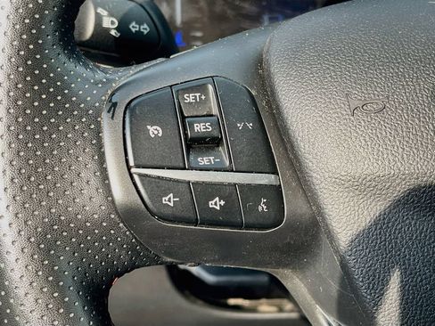 Used 2023 Ford Escape ST-Line FWD image 18