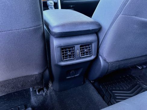 Used 2023 Toyota RAV4 LE AWD/4WD image 25