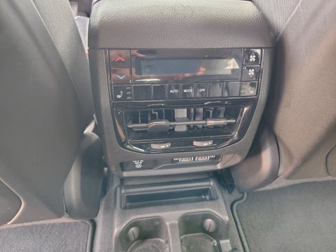 Certified 2021 Jeep Grand Cherokee L Limited AWD/4WD image 29