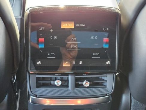 New 2026 Cadillac Vistiq Sport image 11