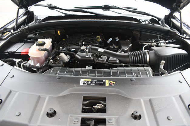 Used 2025 Jeep Grand Cherokee Altitude AWD/4WD image 29
