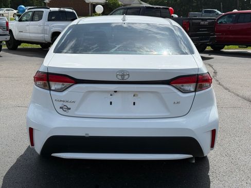 Used 2021 Toyota Corolla LE FWD image 7