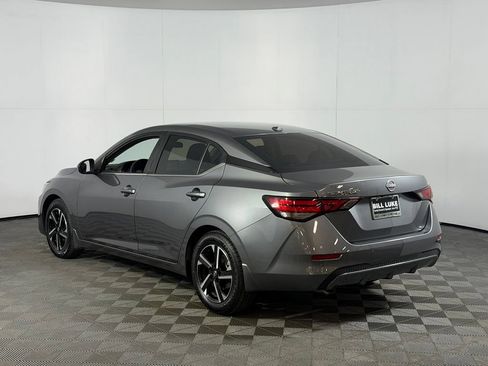 Used 2025 Nissan Sentra SV FWD image 9