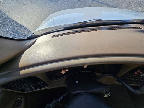 Used 2000 Chevrolet Silverado 1500 LS RWD image 46